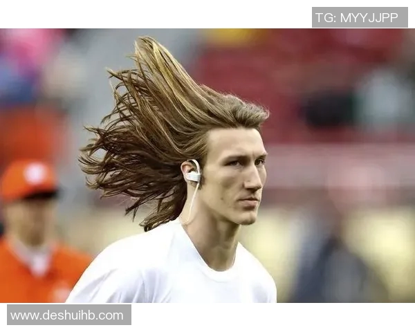 全球足球十大金发球星排名及其独特魅力解析 全球足球十大金发球星排名及其独特魅力解析