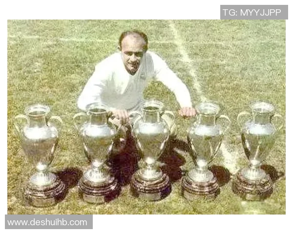 历史上最伟大的足球球星是谁他如何定义了足球的魅力与传奇 历史上最伟大的足球球星是谁他如何定义了足球的魅力与传奇