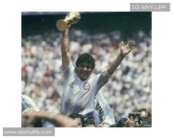 足球历史八位传奇球星集结,回顾他们的巅峰时刻与荣耀成就 足球历史八位传奇球星集结,回顾他们的巅峰时刻与荣耀成就