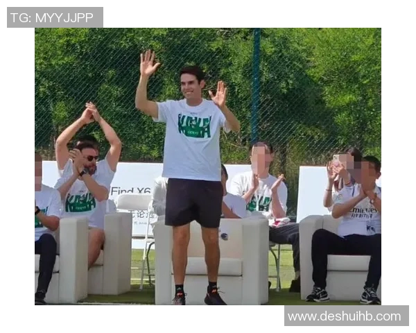 为什么足球明星的手臂看起来比普通人更加细长和匀称探究背后的原因 为什么足球明星的手臂看起来比普通人更加细长和匀称探究背后的原因